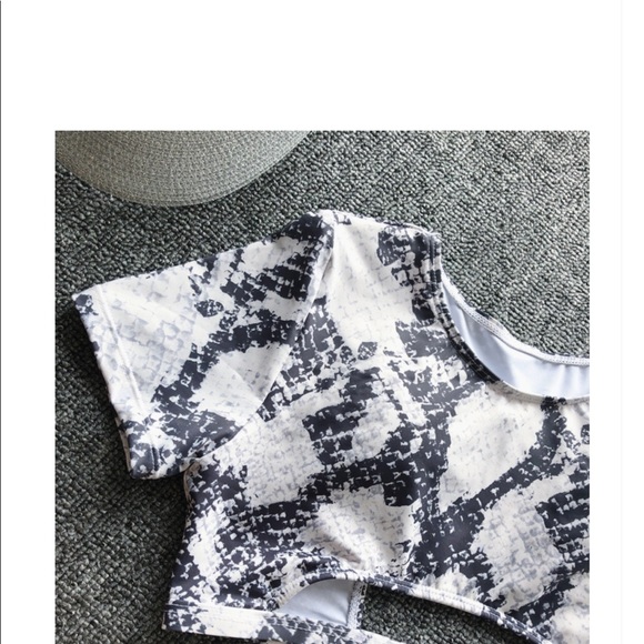 SALE- BOGO 3 for $20 🔥 SNAKE PRINT BIKINI - Picture 4 of 5